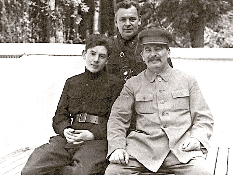 Nikolay-Vlasik-nachalnik-ohranyi-Stalina