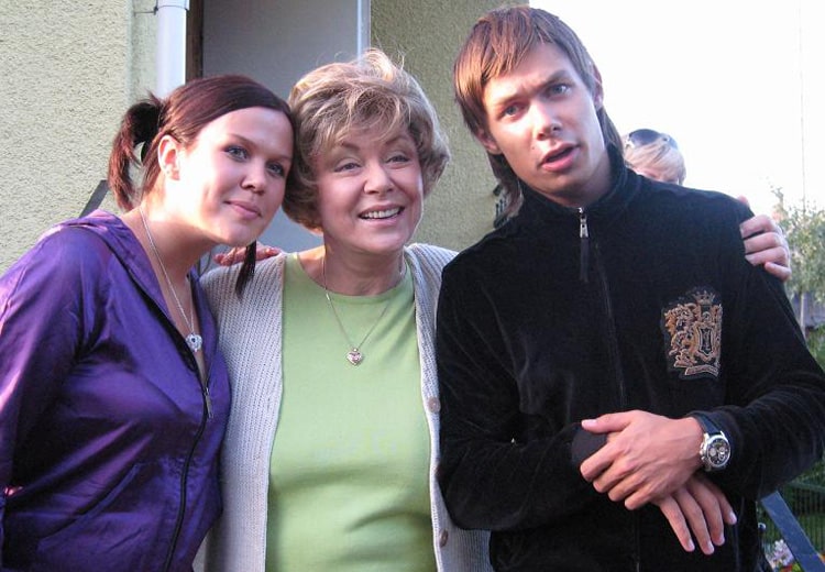 Edita-Peha-s-vnukami-Erikoj-i-Stasom