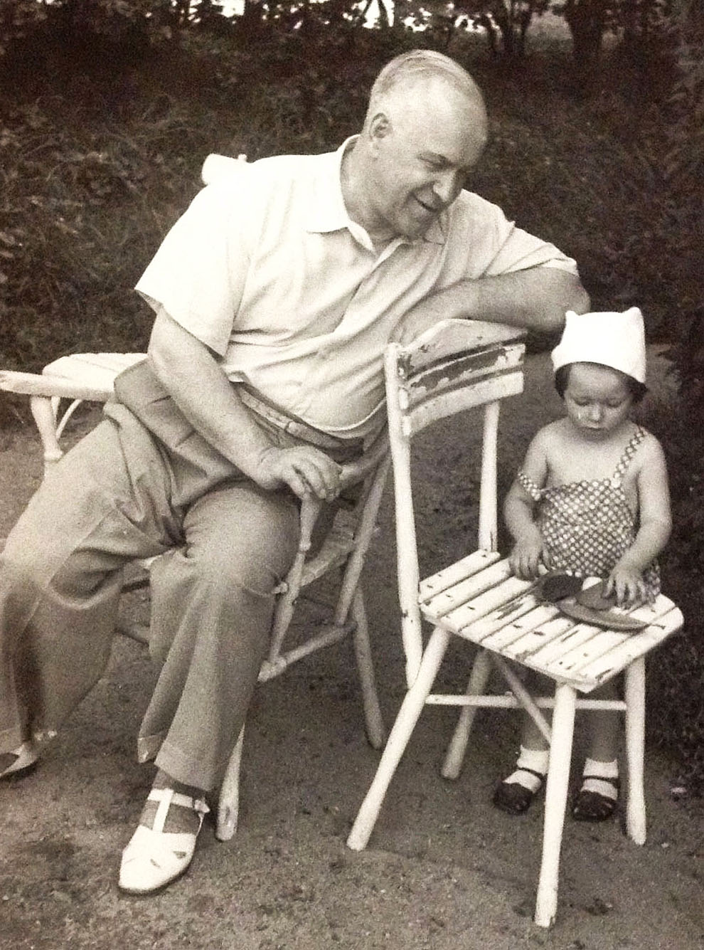 Georgiy-ZHukov-s-vnuchkoy