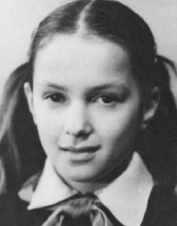 Mariya-Poroshina-v-detstve