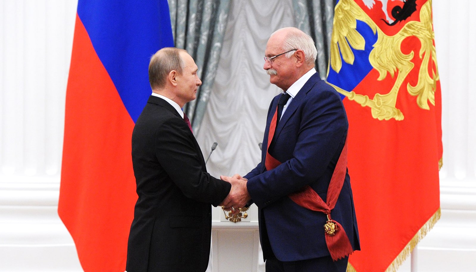 Na-tseremonii-nagrazhdeniya-Ordenom---Za-zaslugi-pered-Otechestvom---I-stepeni-10-dekabrya-2015-goda