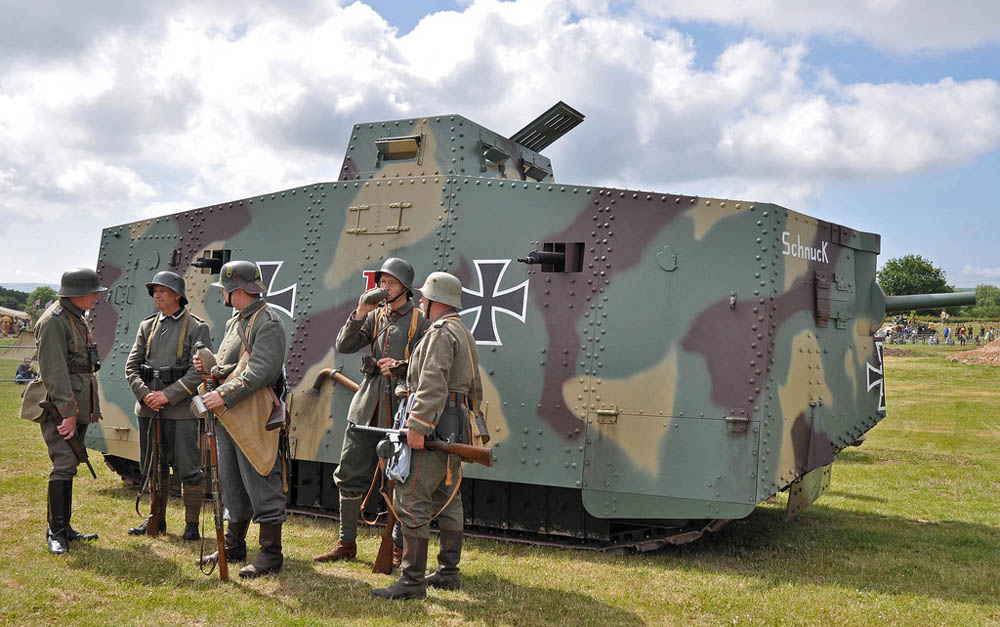 Nemetskij-tank-A7V-vremyon-Pervoj-mirovoj-vojny