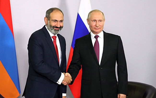 Nikol-Pashinyan-i-Vladimir-Putin