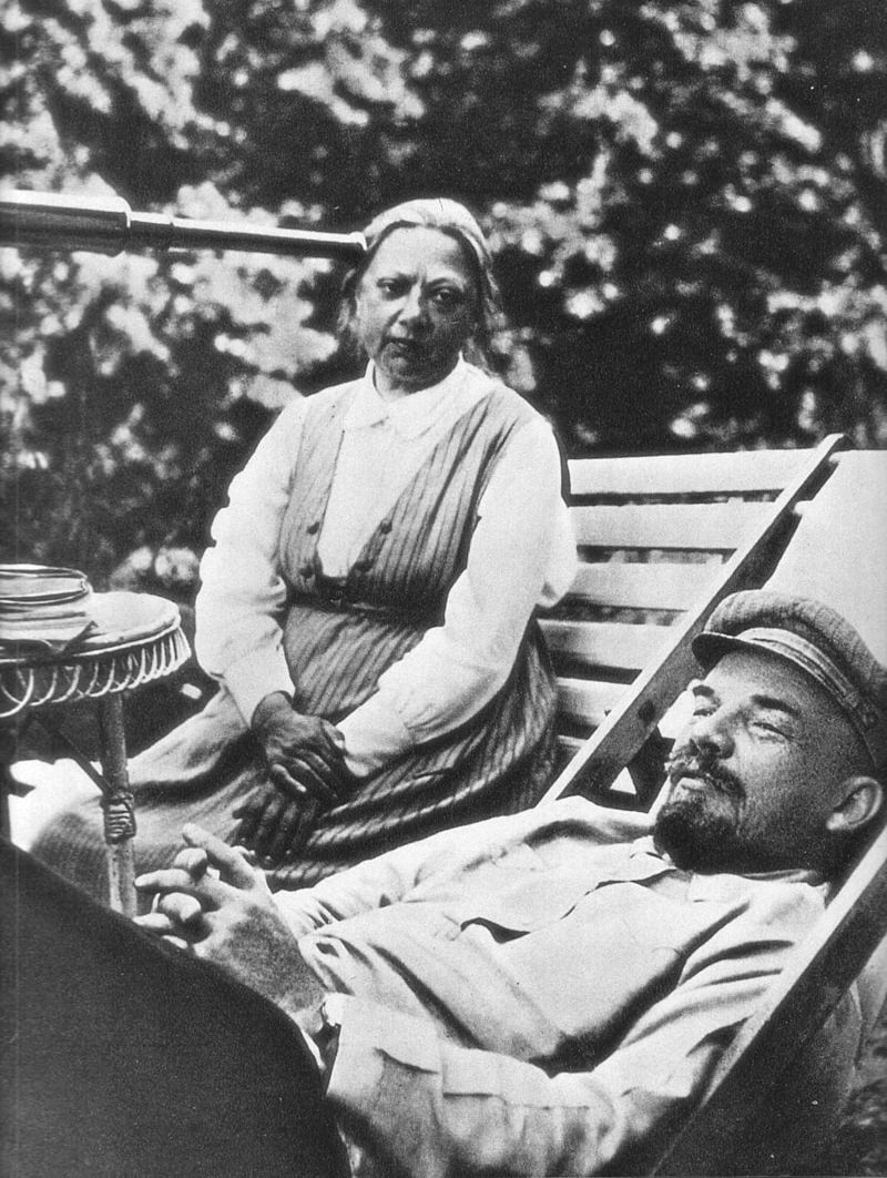 Vladimir-Lenin-i-Nadezhda-Krupskaya-1922-god