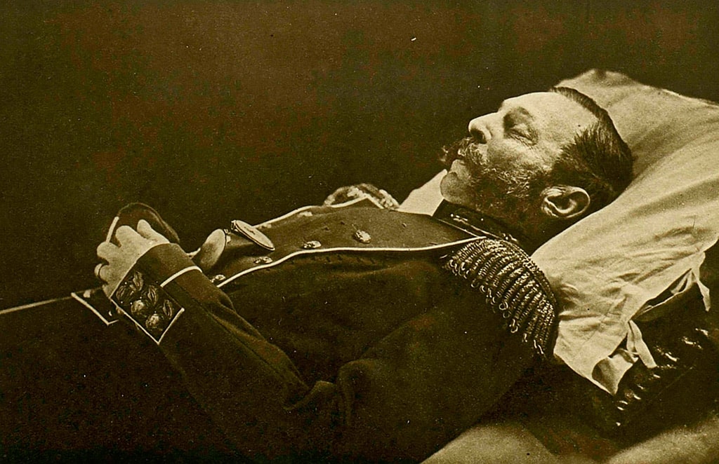 aleksandr-2-na-smertnom-odre