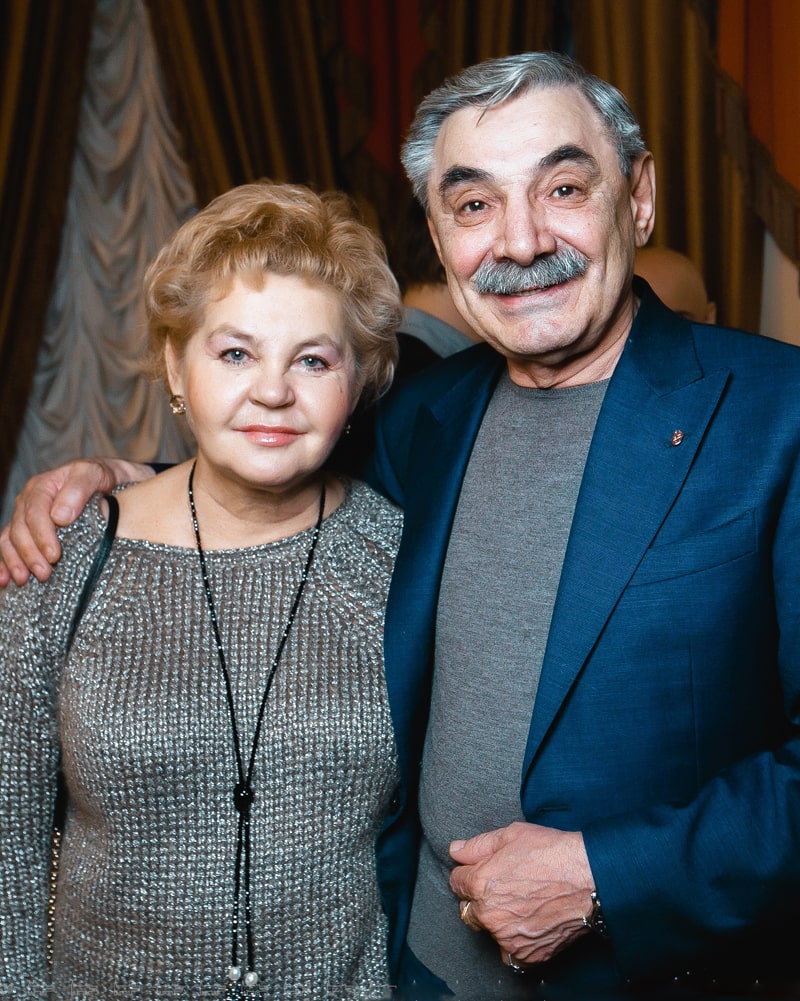 aleksandr-pankratov-chernyj-i-ego-zhena-yuliya