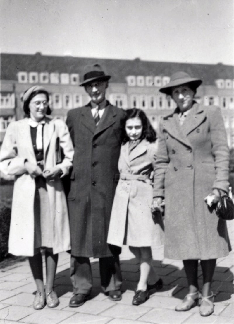anna-frank-s-semyoj