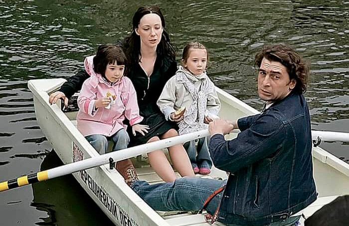 chulpan-hamatova-s-detmi-i-alekseem-dubininym