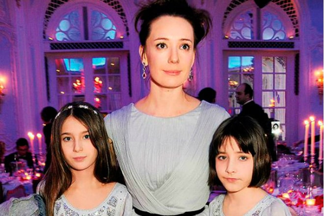 chulpan-hamatova-s-dochkami