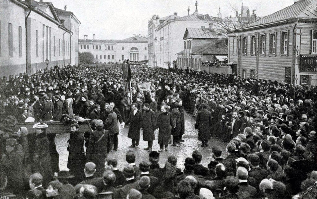 demonstracziya-v-den-pohoron-baumana