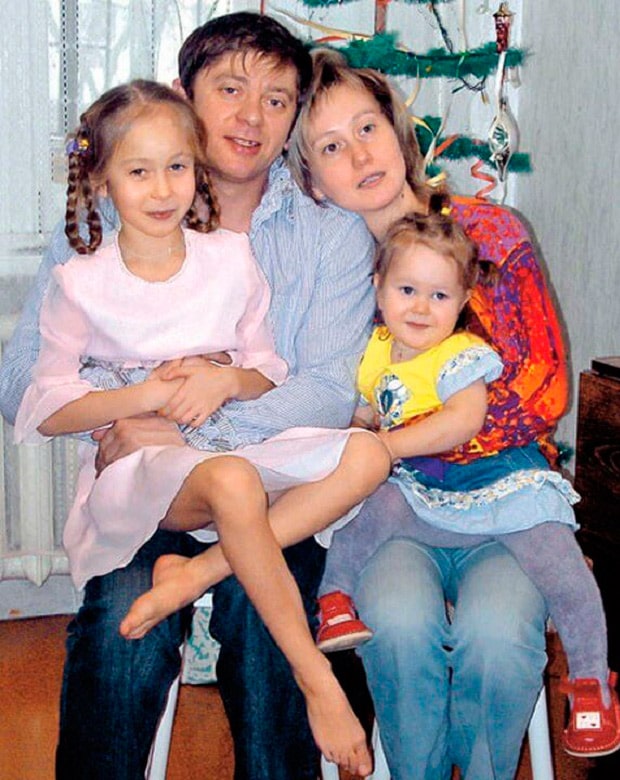 dmitrij-brekotkin-s-zhenoj-i-detmi