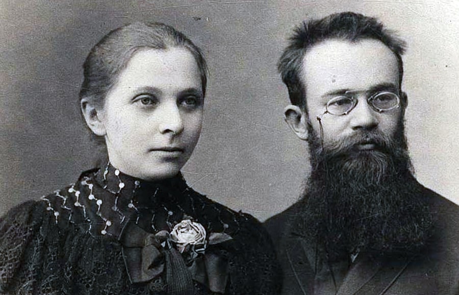 grushevskij-s-zhenoj