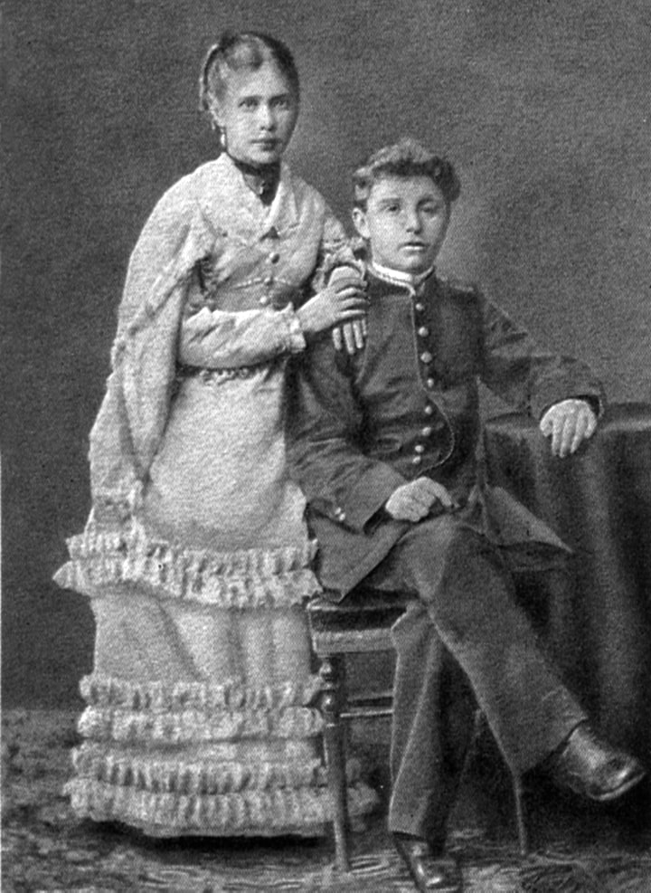 molodoj-mihail-vrubel-s-sestroj