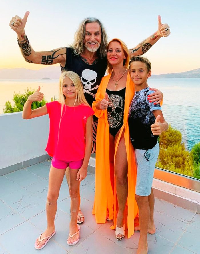 nikita-dzhigurda-i-marina-anisina-s-detmi-1