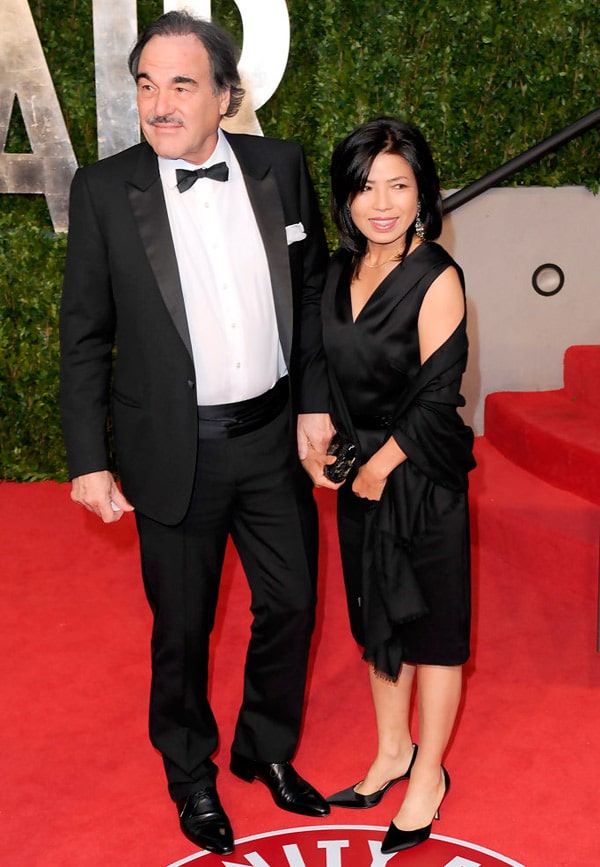 oliver-stoun-s-zhenoj-sun-chzhun-yung