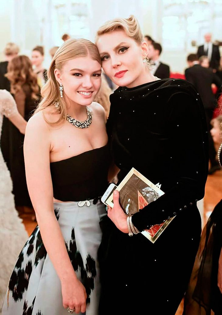 renata-litvinova-s-docheryu