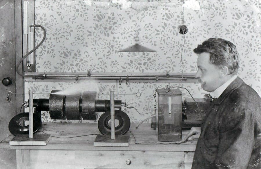 svarovski-so-svoim-izobreteniem