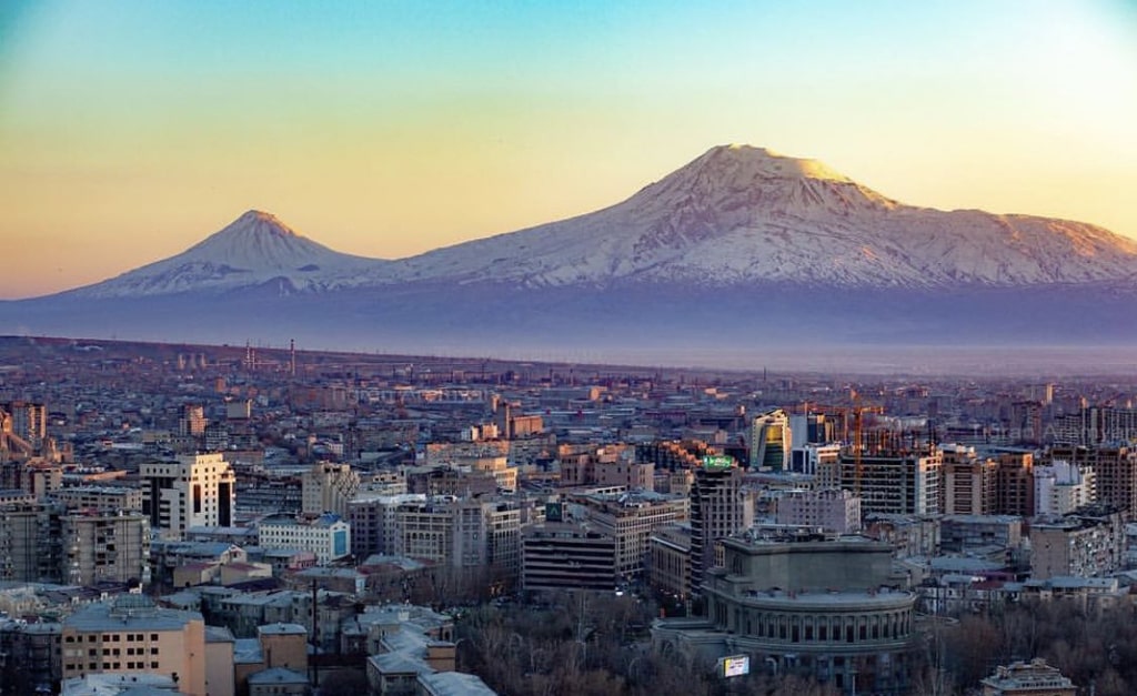 vid-na-ararat-so-storony-erevana