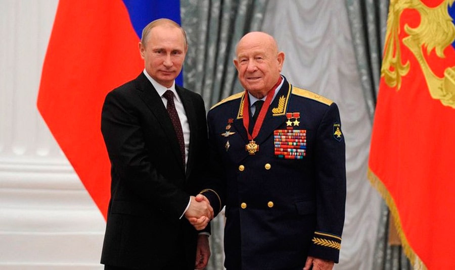 vladimir-putin-i-aleksej-leonov