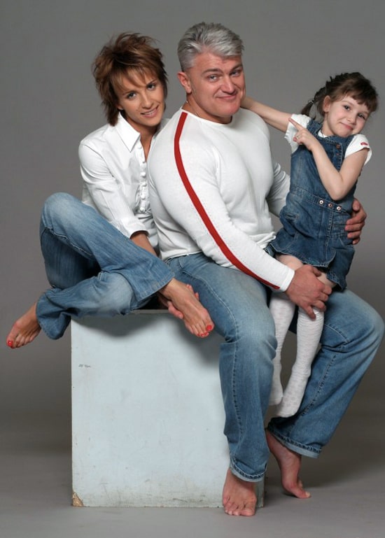 vladimir-turchinskij-s-zhenoj-i-docheryu