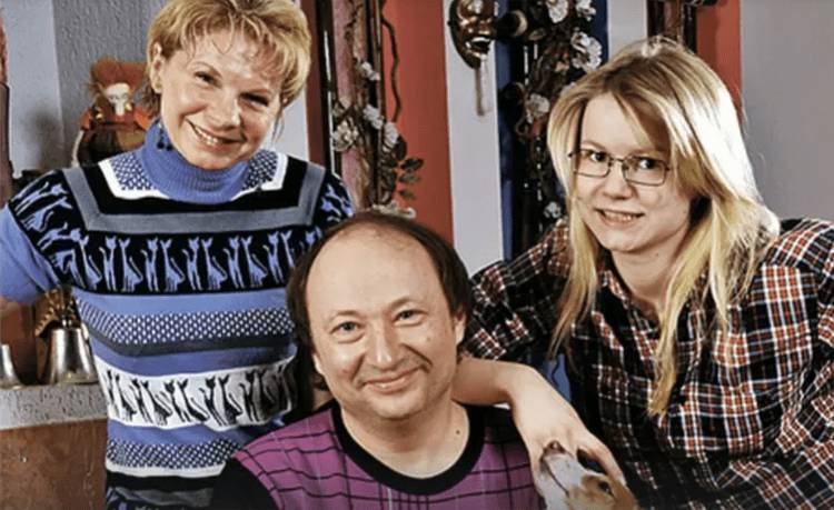 yurij-galczev-s-zhenoj-i-docheryu