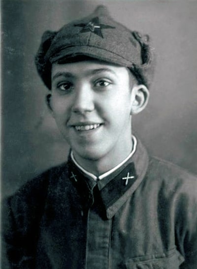 yurij-nikulin-v-yunosti