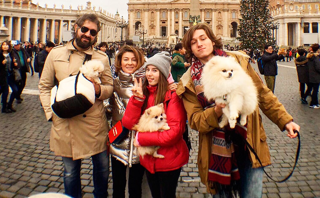 zhanna-badoeva-s-muzhem-i-detmi